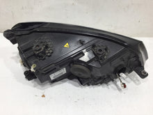Laden Sie das Bild in den Galerie-Viewer, Frontscheinwerfer VW Caddy 2K1941031A Xenon Links Scheinwerfer Headlight SCH6774320949gy