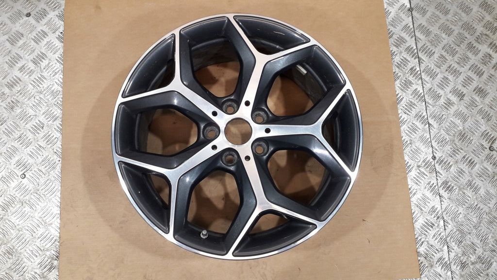 1x Alufelge 18 Zoll 7.5" 5x112 51ET Glanz Silber 6856070 BMW F39 X1 F48 Mg FEL8885541505el