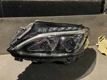Laden Sie das Bild in den Galerie-Viewer, Frontscheinwerfer Mercedes-Benz W205 A2059062504 LED Rechts oder Links SCH8779467940ou