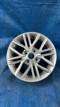 Laden Sie das Bild in den Galerie-Viewer, 1x Alufelge 14 Zoll 5.5&quot; 4x114.3 52910-G6250 Kia Picanto Rim Wheel