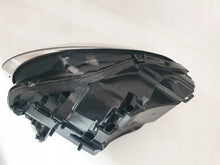 Laden Sie das Bild in den Galerie-Viewer, Frontscheinwerfer Mercedes-Benz W251 A2518200161 Halogen Links Headlight SCH5311161221fg