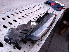 Laden Sie das Bild in den Galerie-Viewer, Frontscheinwerfer BMW 9879936-14 LED Rechts Scheinwerfer Headlight SCH7937751355jw