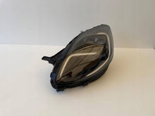 Laden Sie das Bild in den Galerie-Viewer, Frontscheinwerfer Ford Puma L1TB-13E015-LB LED Links Scheinwerfer Headlight SCH9602610168xw