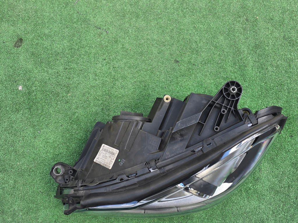 Frontscheinwerfer Mercedes-Benz W204 A2048204339 Bi-Xenon Links Headlight SCH7176731997ux