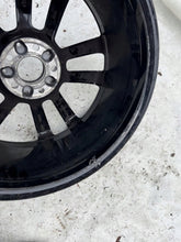 Load image into Gallery viewer, 1x Alufelge 19 Zoll 8.0&quot; 5x112 A1564010400 Mercedes-Benz Gla Rim Wheel