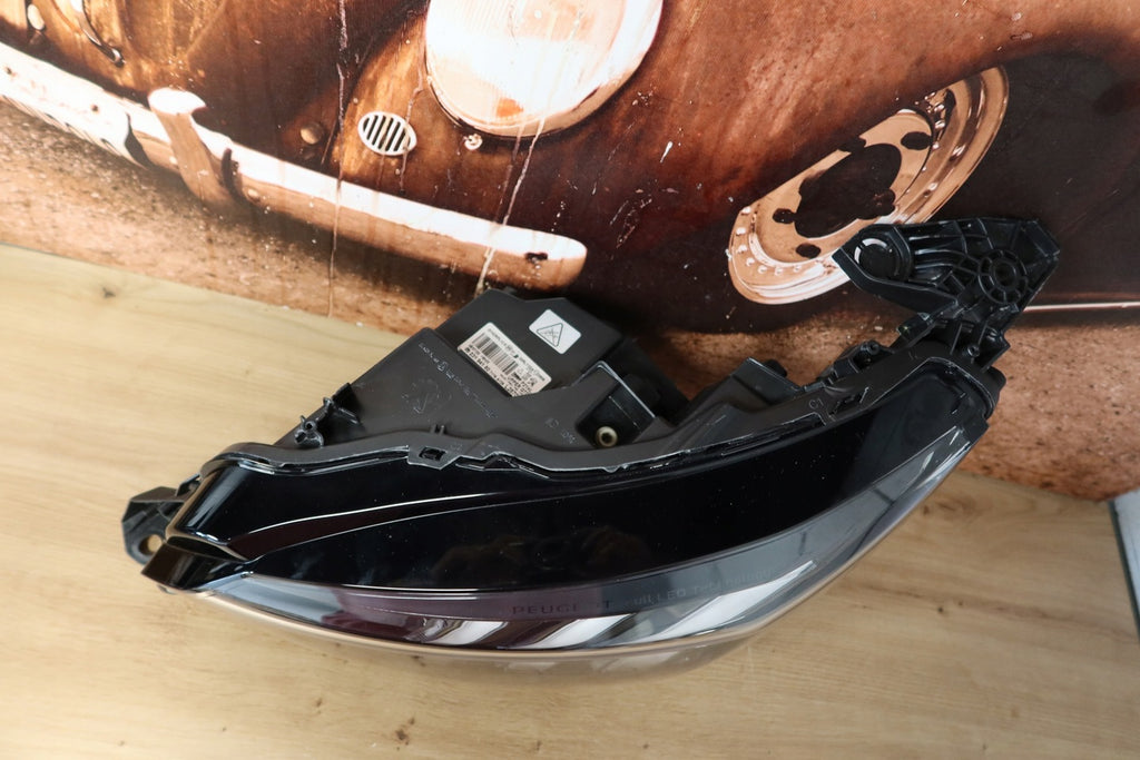 Frontscheinwerfer Peugeot 208 II 9823194180 LED Ein Stück (Rechts oder Links) SCH4603986326wz