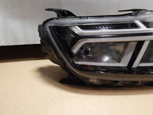 Laden Sie das Bild in den Galerie-Viewer, Frontscheinwerfer Dacia Duster 260106194R Rechts Scheinwerfer Headlight SCH3614624349sx