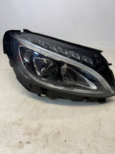 Laden Sie das Bild in den Galerie-Viewer, Frontscheinwerfer Mercedes-Benz W205 A2059067403 85122000 LED Rechts Headlight SCH9111173196ai