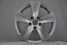 Load image into Gallery viewer, 1x Alufelge 16 Zoll 6.5" 5x112 41ET Glanz Silber 3V0601025 Skoda I Rim Wheel FEL9410905628cp