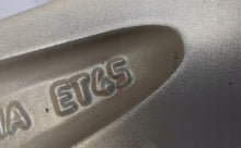 Load image into Gallery viewer, 1x Alufelge 17 Zoll 7.5" 5x114.3 45ET Glanz Silber PW457-06001 Toyota Avensis FEL8380277695qq
