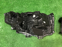 Laden Sie das Bild in den Galerie-Viewer, Frontscheinwerfer Renault 260606388R Ein Stück (Rechts oder Links) Headlight