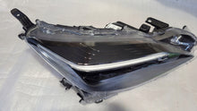 Load image into Gallery viewer, Frontscheinwerfer Toyota Yaris Cross Rechts Scheinwerfer Headlight SCH9247709482fp
