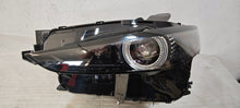Laden Sie das Bild in den Galerie-Viewer, Frontscheinwerfer Mazda Cx-30 DFR7-51040 LED Links Scheinwerfer Headlight