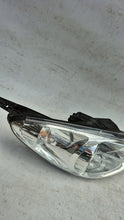 Load image into Gallery viewer, Frontscheinwerfer Hyundai I20 92102-4P000 Rechts Scheinwerfer Headlight