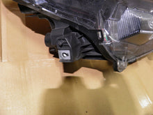 Laden Sie das Bild in den Galerie-Viewer, Frontscheinwerfer Toyota 81145-42680 LED Rechts Scheinwerfer Headlight SCH2404204939mh