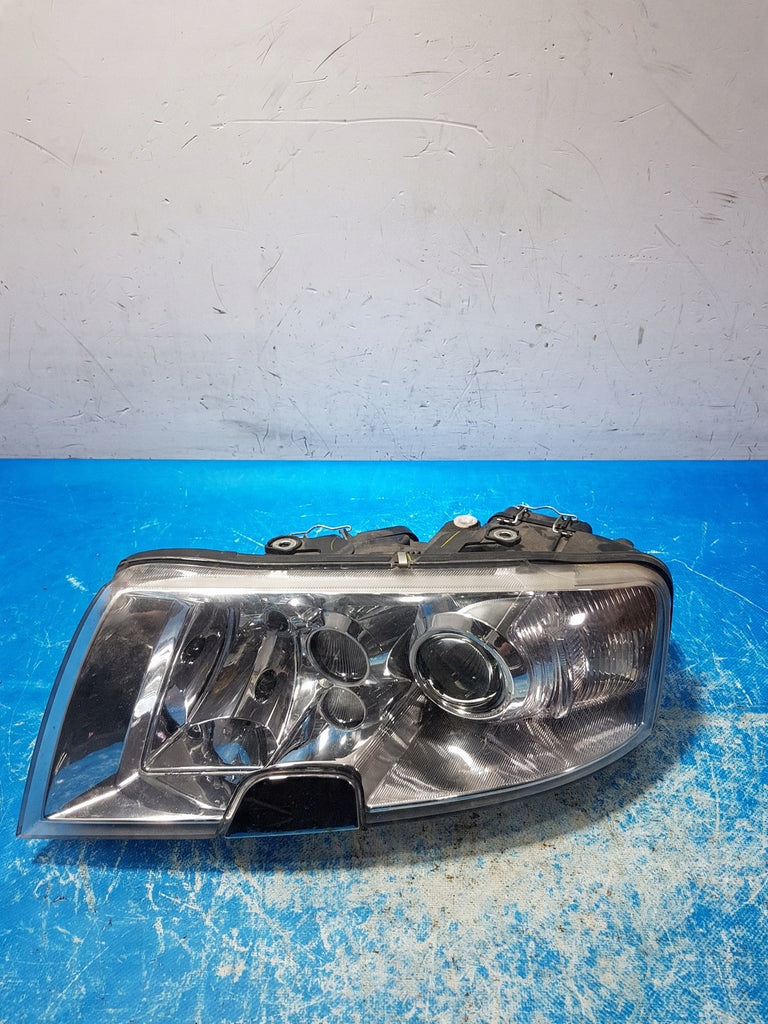 Frontscheinwerfer Skoda Superb Links Scheinwerfer Headlight