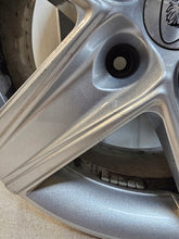Laden Sie das Bild in den Galerie-Viewer, 4x Alufelge 17 Zoll 7.5" 5x112 35ET KBA49304 Audi Rim Wheel FEL6238385525pq