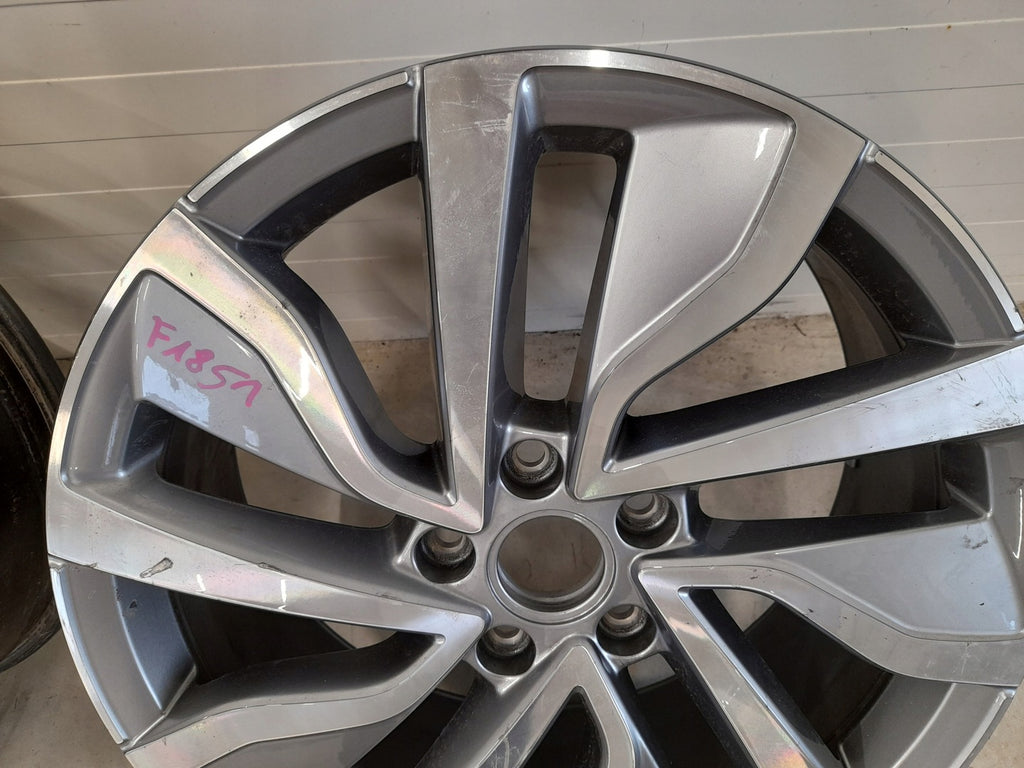 1x Alufelge 18 Zoll 7.0" 5x112 VW T-Roc Rim Wheel