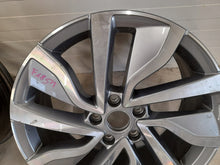 Load image into Gallery viewer, 1x Alufelge 18 Zoll 7.0&quot; 5x112 VW T-Roc Rim Wheel