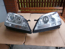 Laden Sie das Bild in den Galerie-Viewer, Frontscheinwerfer Mercedes-Benz W164 Ein Stück (Rechts oder Links) Headlight SCH8871544698ij