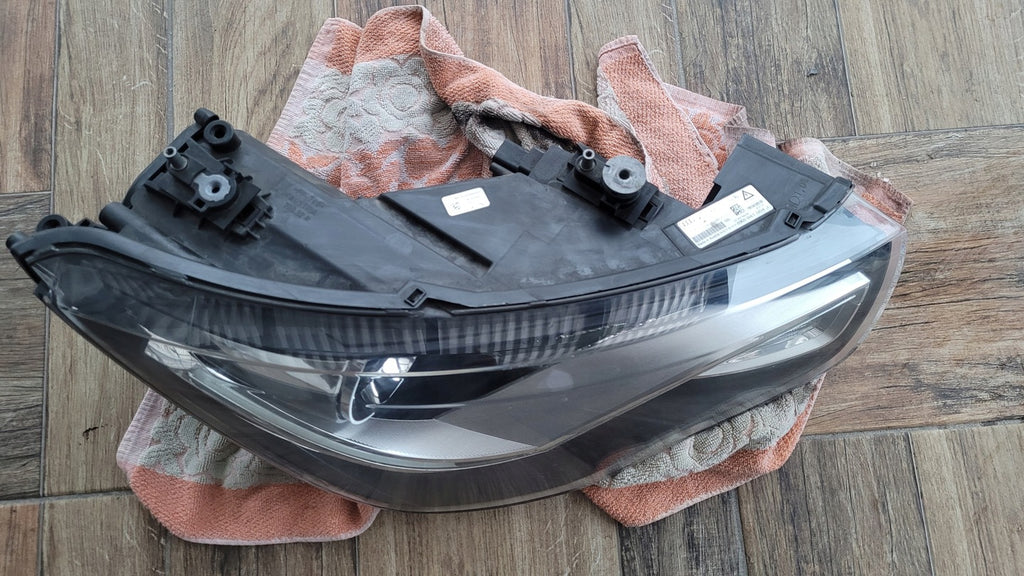 Frontscheinwerfer Audi A1 8X0941004J Xenon Rechts Scheinwerfer Headlight