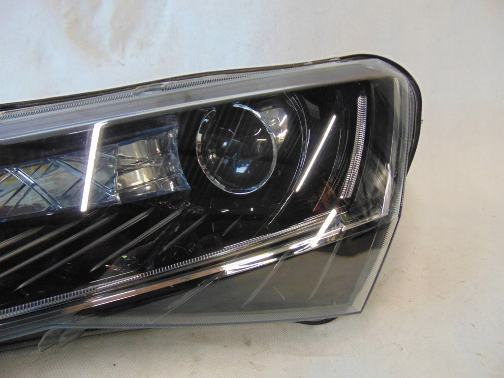 Frontscheinwerfer Skoda Superb III 3V1941015B Xenon Links Scheinwerfer Headlight