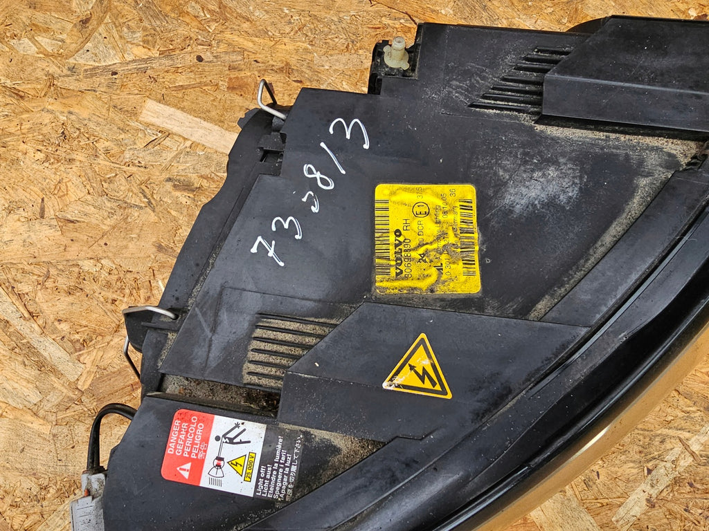 Frontscheinwerfer Volvo S40 II 30698890 Xenon Rechts Scheinwerfer Headlight SCH9652525376zr