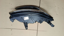 Laden Sie das Bild in den Galerie-Viewer, Frontscheinwerfer Renault 260104410R Rechts Scheinwerfer Headlight