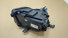 Laden Sie das Bild in den Galerie-Viewer, Frontscheinwerfer Fiat 500e 00521400320 Links Scheinwerfer Headlight SCH8807706224yu