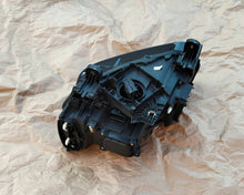 Laden Sie das Bild in den Galerie-Viewer, Frontscheinwerfer Audi Q2 81A941034B Xenon Rechts Scheinwerfer Headlight SCH2314462851hj
