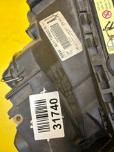 Laden Sie das Bild in den Galerie-Viewer, Frontscheinwerfer BMW 1 E88 E82 E87 7180832-02 Xenon Rechts Headlight SCH7996795370ew