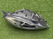 Laden Sie das Bild in den Galerie-Viewer, Frontscheinwerfer Volvo V40 31283333 Xenon Rechts Scheinwerfer Headlight SCH8353451852ku