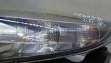 Laden Sie das Bild in den Galerie-Viewer, Frontscheinwerfer Renault Megane III 260606389R Xenon Links Headlight