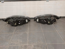 Laden Sie das Bild in den Galerie-Viewer, Frontscheinwerfer BMW X6 E71 RKC13577 Ein Stück (Rechts oder Links) Headlight SCH2581535332gz