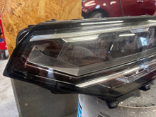 Laden Sie das Bild in den Galerie-Viewer, Frontscheinwerfer VW Passat B8 3G1941035Q 3G1941036 LED Links Headlight SCH8046210561hq