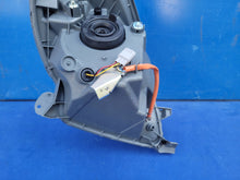 Load image into Gallery viewer, Frontscheinwerfer Toyota Yaris Verso Links Scheinwerfer Headlight