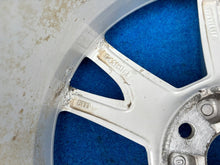 Laden Sie das Bild in den Galerie-Viewer, 4x Alufelge 17 Zoll 6.5" 5x112 33ET 8U0071497 Audi Q3 Rim Wheel FEL3511061222jy