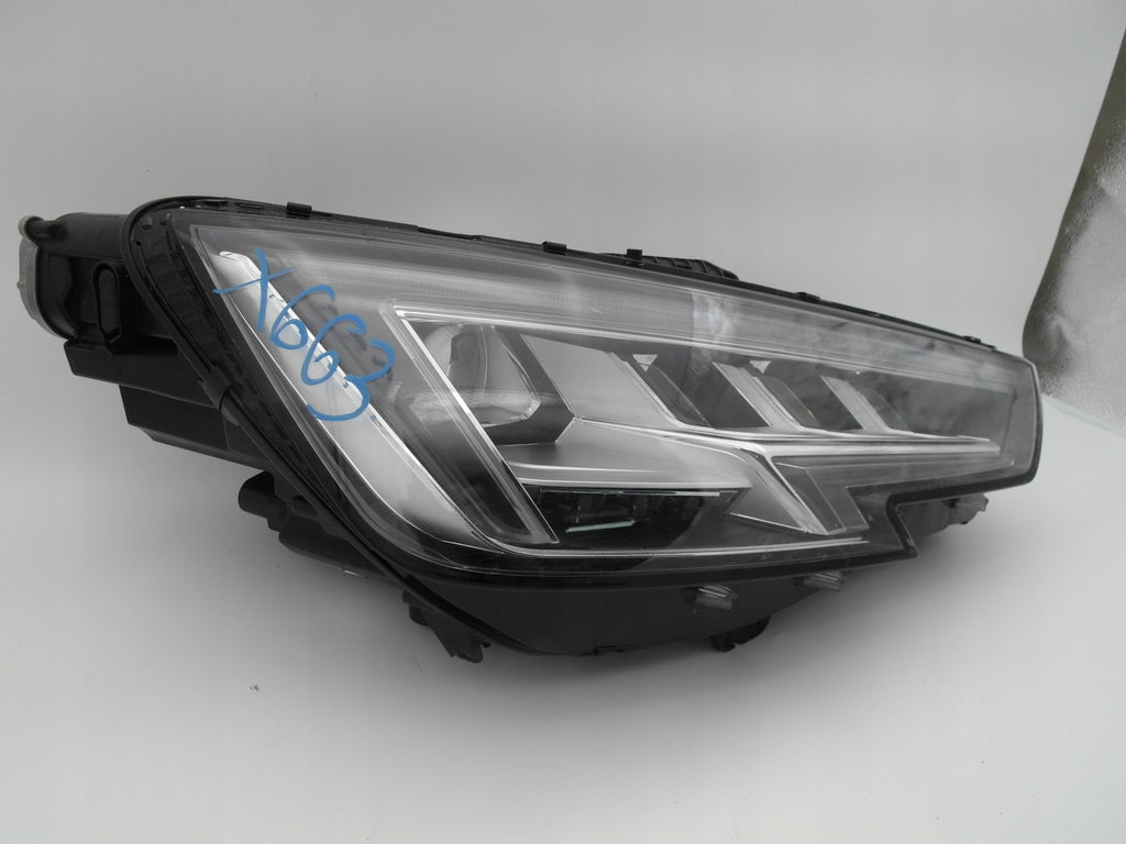 Frontscheinwerfer Audi A4 8W0941784 8W0941036 Full LED Rechts Headlight