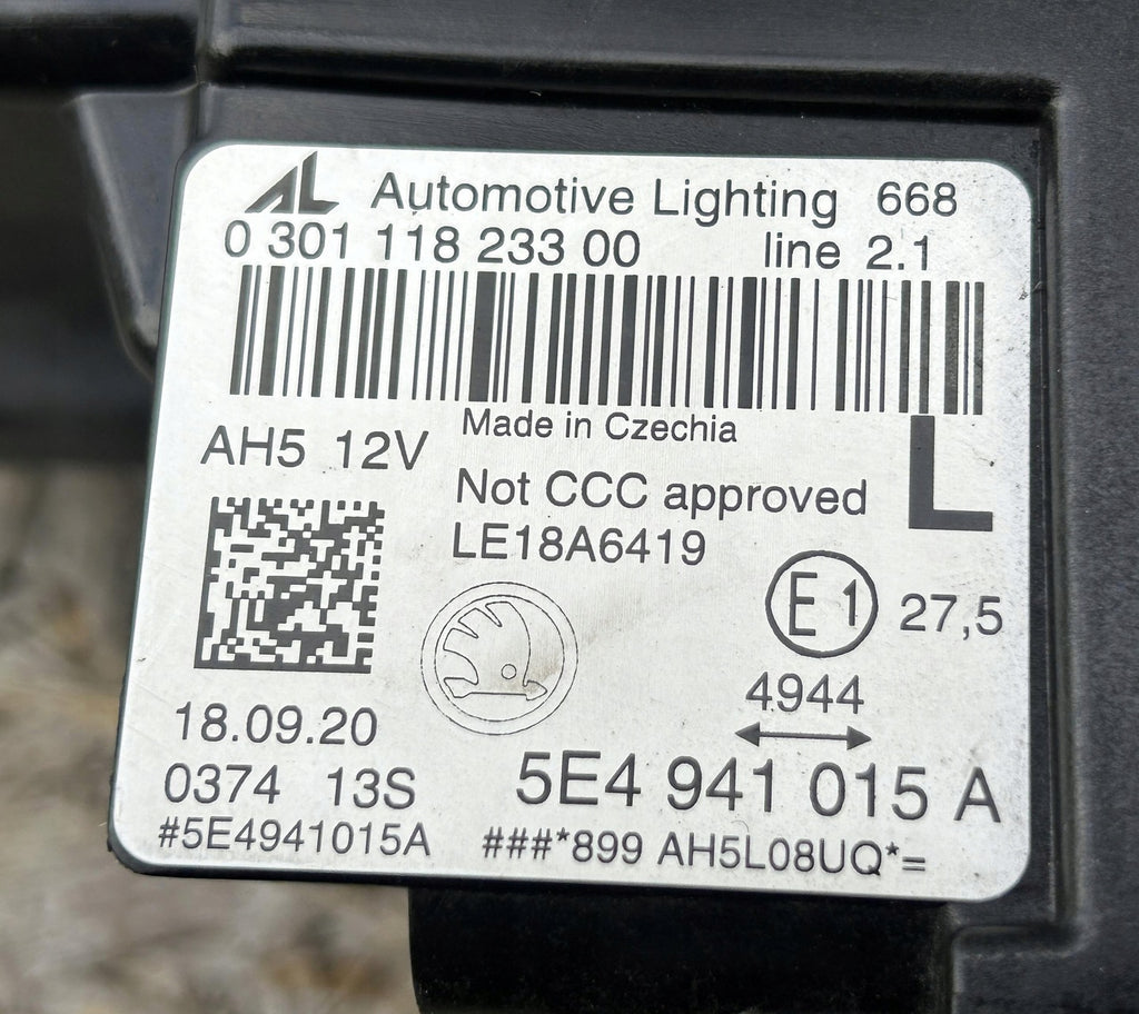 Frontscheinwerfer Skoda Octavia IV 5E4941015A LED Links Scheinwerfer Headlight SCH5479528551za