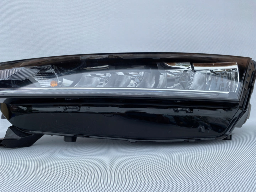 Frontscheinwerfer Skoda Octavia IV 5E4941015 LED Links Scheinwerfer Headlight SCH9927500778wb