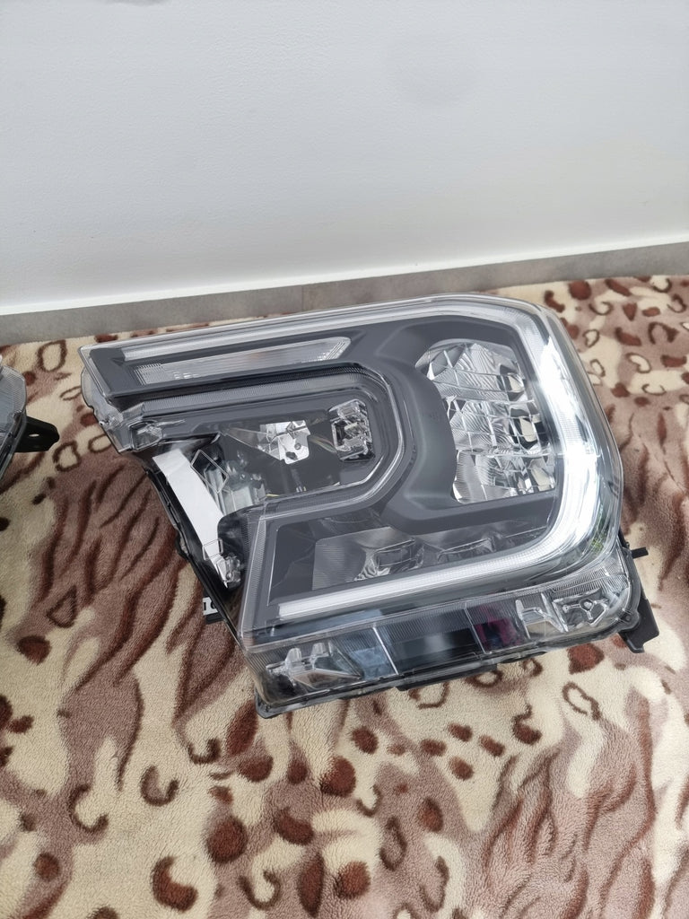 Frontscheinwerfer Ford Ranger N1WB-13E014-EE N1WB-13E015-EE Rechts Headlight SCH8709785523sk