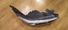 Load image into Gallery viewer, Frontscheinwerfer Kia Stonic 92102-H8 Rechts Scheinwerfer Headlight SCH7785102082bk