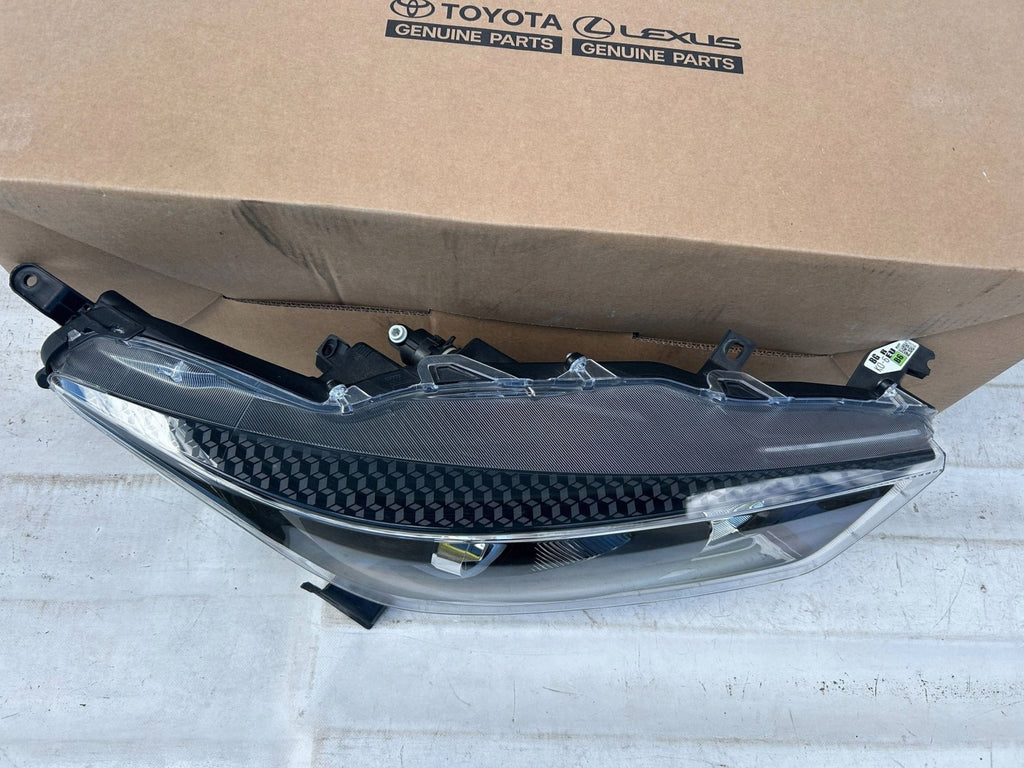 Frontscheinwerfer Toyota Yaris 81130K0060 Rechts Scheinwerfer Headlight SCH5231370193ii