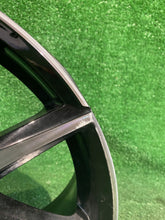 Laden Sie das Bild in den Galerie-Viewer, 1x Alufelge 18 Zoll 8.0" 5x114.3 40ET Glanz Schwarz Toyota Corolla Rim Wheel FEL8700762234op