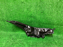 Laden Sie das Bild in den Galerie-Viewer, Frontscheinwerfer Toyota Chr C-Hr 81150-F4170-00 LED Links Headlight SCH1204957768bo