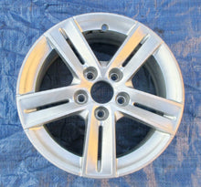 Laden Sie das Bild in den Galerie-Viewer, 1x Alufelge 15 Zoll 6.5&quot; 5x108 42ET Mini Expert Rim Wheel