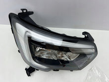 Laden Sie das Bild in den Galerie-Viewer, Frontscheinwerfer Renault Master 260105567R Rechts Scheinwerfer Headlight SCH5700134141xq