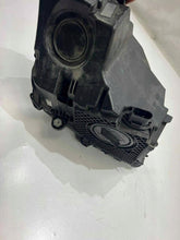 Laden Sie das Bild in den Galerie-Viewer, Frontscheinwerfer Mercedes-Benz W206 A2069062903 LE19A6438 Links Headlight SCH8257899902cs