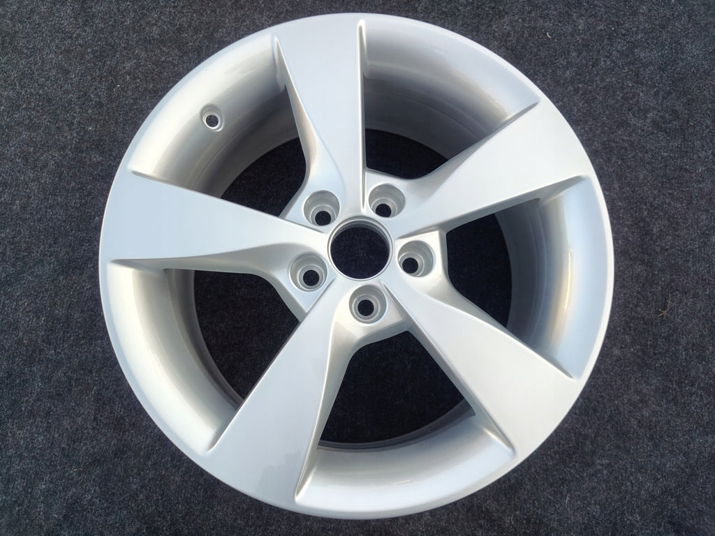 1x Alufelge 16 Zoll 7.0" 5x100 46ET Glanz Silber 5JA601025A Skoda Rapid FEL9677797725eg