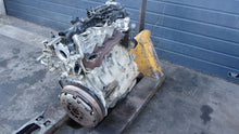 Load image into Gallery viewer, Motor Toyota RAV-4 2.2 2012 Diesel Engine Unkomplett